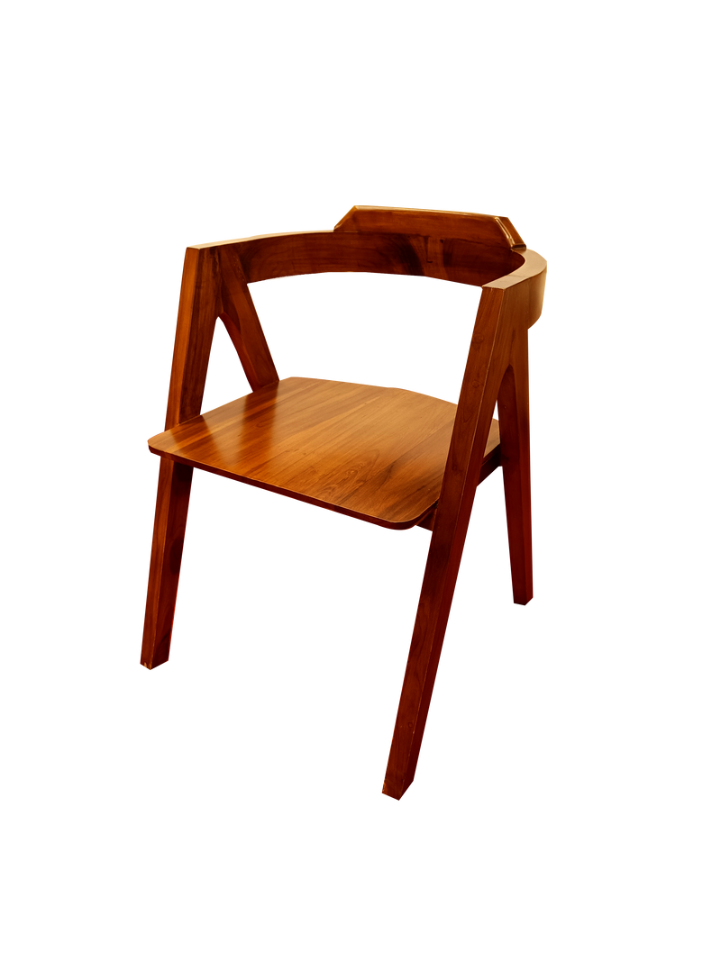 WOODEN CHAIR 